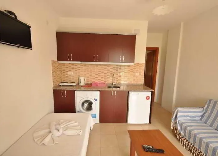Anna Apartahotel