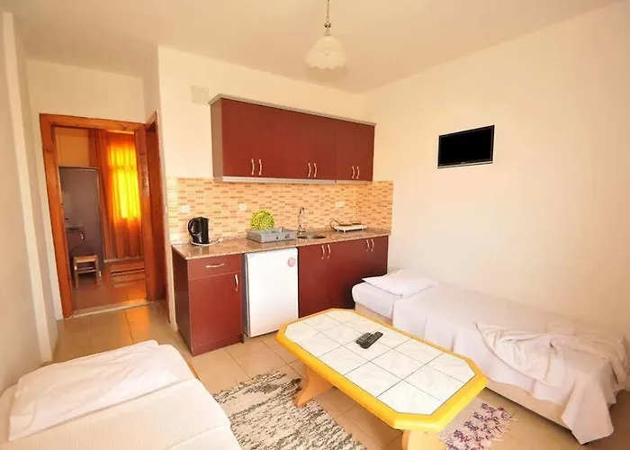 Anna Apartahotel