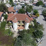 Anna Aparthotel 3*